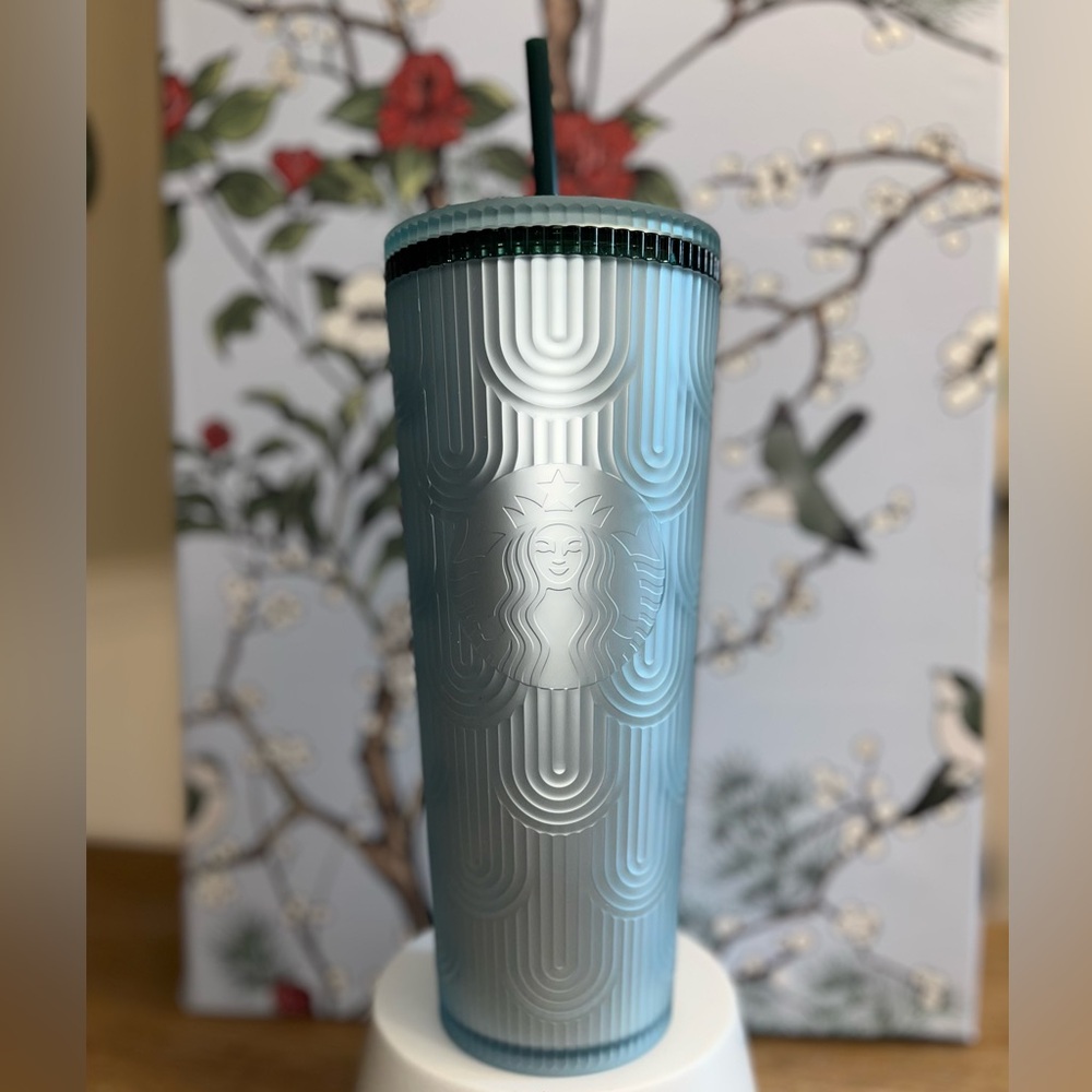 New Starbucks Metallic Blue Tumbler with Rainbow Texture 24oz